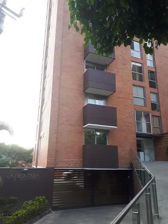 Ed La Frontera Poblado 1 A 6 Personas Apartamento Medellín Colômbia
